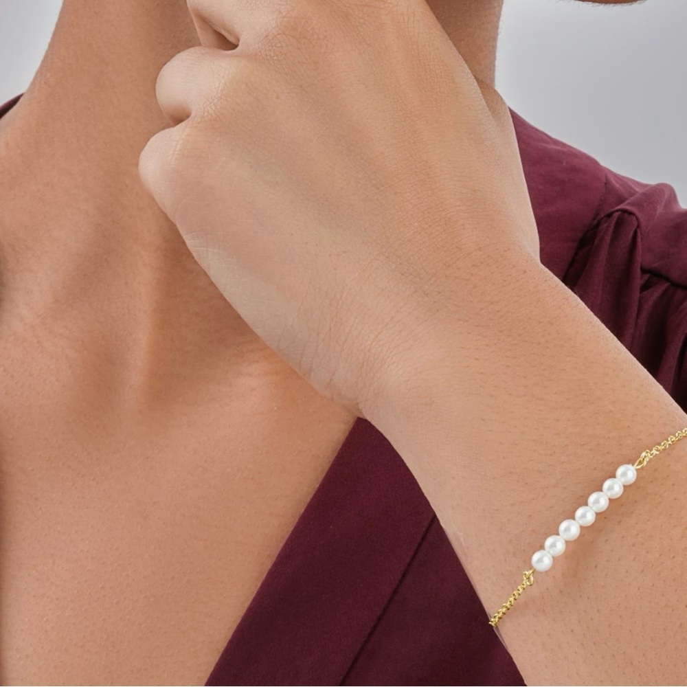 Sterling Forever 🫐 Bracelet Elegant Dainty Gold and Pearl